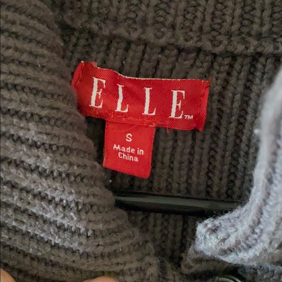 ELLE Faux Fur Women's Gray Soft Fluffy Sleeveless Sweater Vest Jacket Size Small - Picture 3 of 6